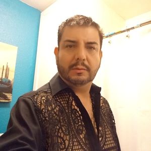 Meet your Posher, Enrique